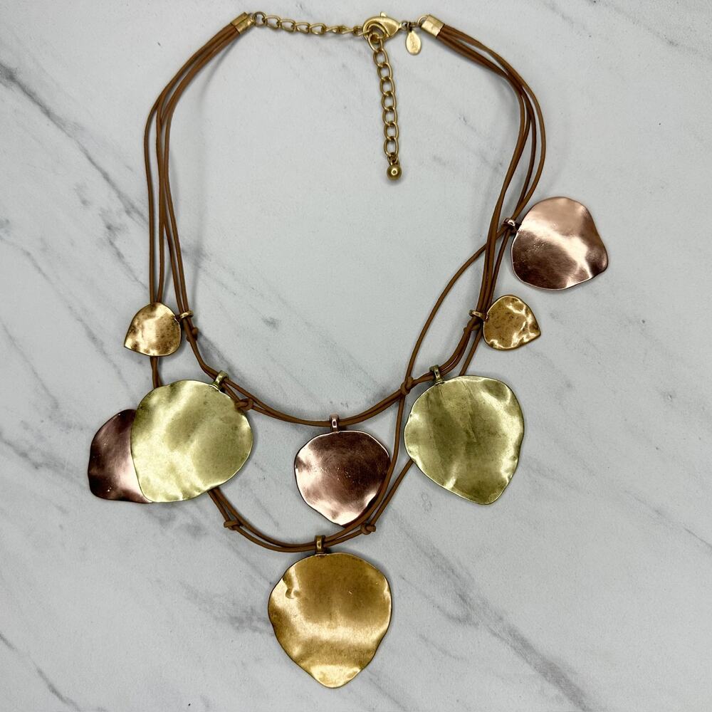 Chico's Hammered Leaf Bib Necklace Mixed Gold Copper Tone Cord 17.5-21.5" ✨